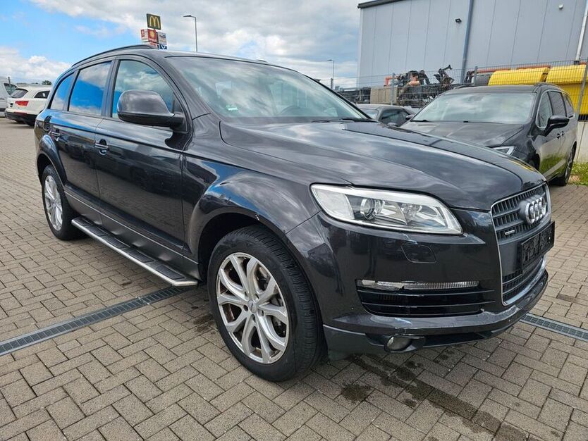 Q7