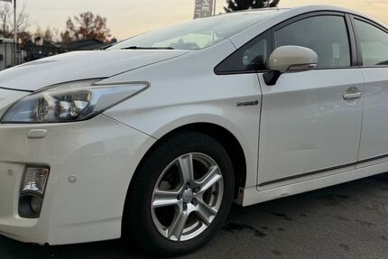 Toyota Prius 393.425 km 5.499 € Frankfurt am Main 60386