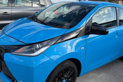 Toyota Aygo (X) 136.977 km 6.398 &euro; NEU ISENBURG 63263