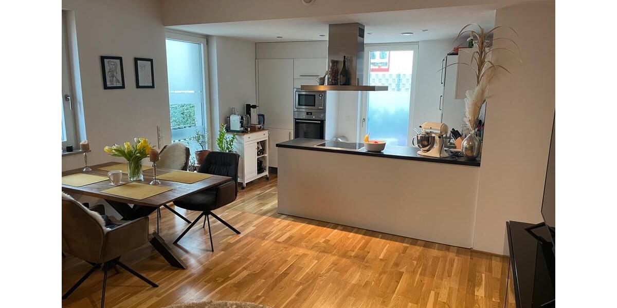 Terrassenwohnung Frankfurt am Main Nordend Ost - 2 Zimmer, 65 m&sup2;, 1.750&euro; | Angebot:25409897