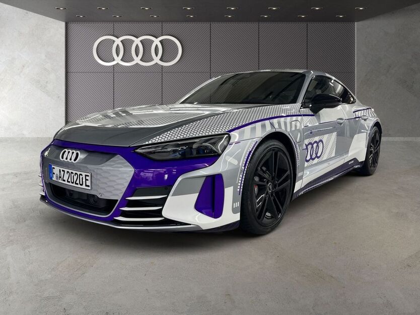Audi RS e-tron GT 11.900 km 159.590 € Frankfurt am Main 60314
