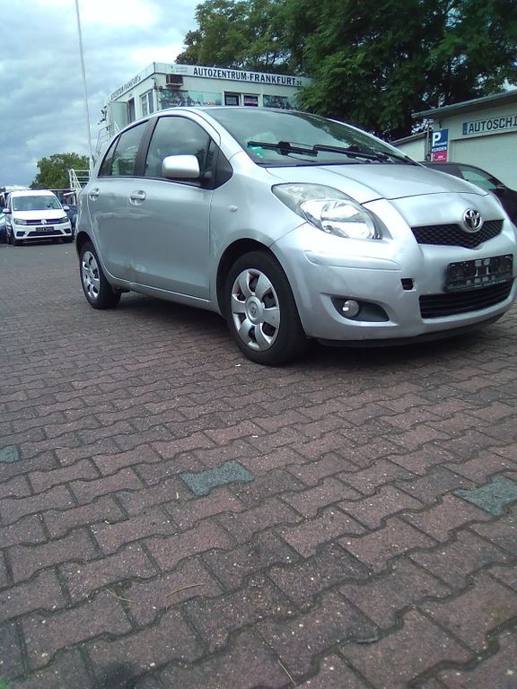 Yaris