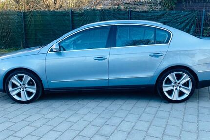 VW Passat 168.000 km 6.990 € Frankfurt am Main 60435
