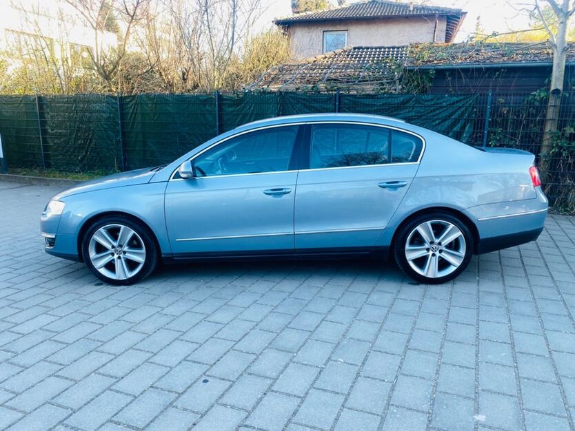VW Passat 168.000 km 6.990 € Frankfurt am Main 60435