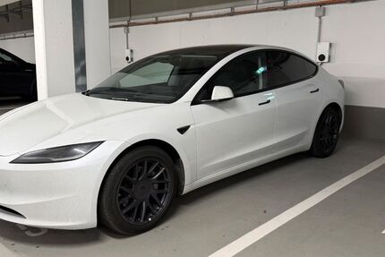 Tesla Model 3 59.800 km 37.500 € Bad Homburg vor der Höhe 61348