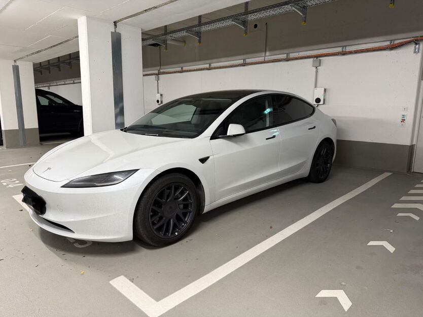 Tesla Model 3 59.800 km 37.500 € Bad Homburg vor der Höhe 61348