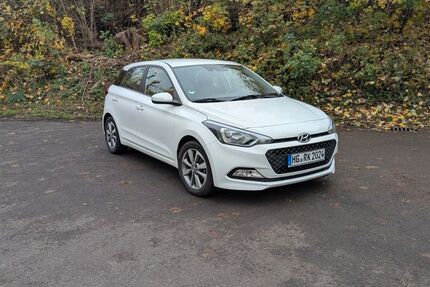 Hyundai i20 65.000 km 13.000 € Bad Homburg vor der Höhe 61352
