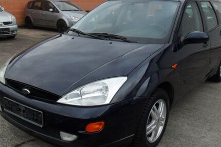 Ford Focus 153.477 km 2.300 &euro; Langenselbold 63505