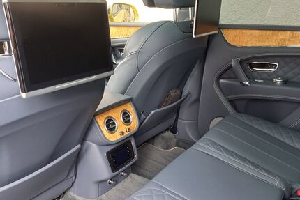 Bentley Bentayga 37.800 km 122.999 &euro; Frankfurt 65933