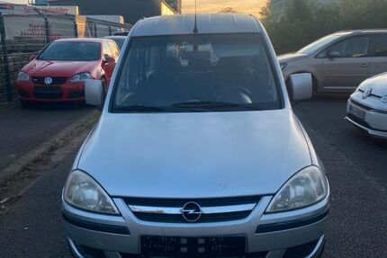 Opel Combo 268.000 km 2.699 € Hanau 63457