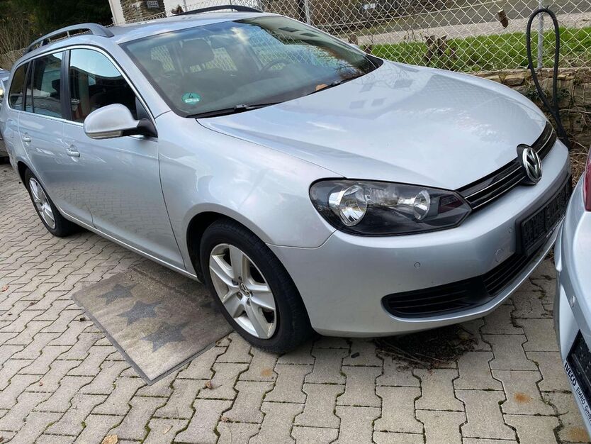VW Golf 97.000 km 6.499 € Eppstein 65817