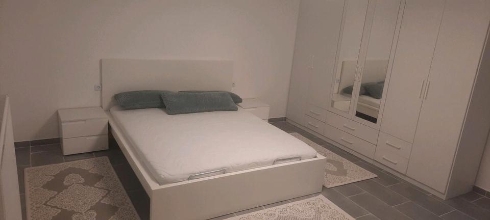 Renovierte 2 Zimmer Wohnung im hellen Keller-ruhige Lage 2 zimmer