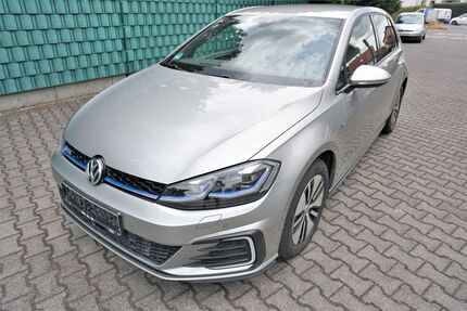 VW Golf 86.600 km 17.900 &euro; Rödermark 63322