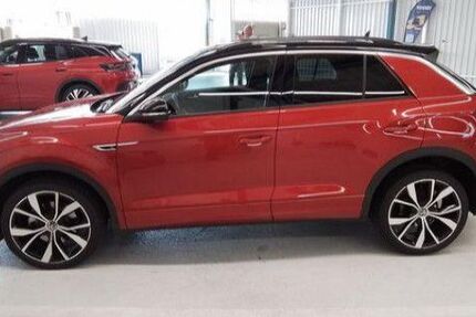 VW T-Roc 11.027 km 35.980 € Frankfurt 60326