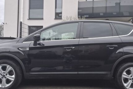 Ford Kuga 220.000 km 5.500 € Maintal 63477