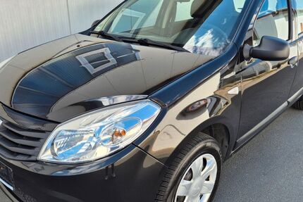 Dacia Sandero 190.000 km 1.990 € Usingen 61250