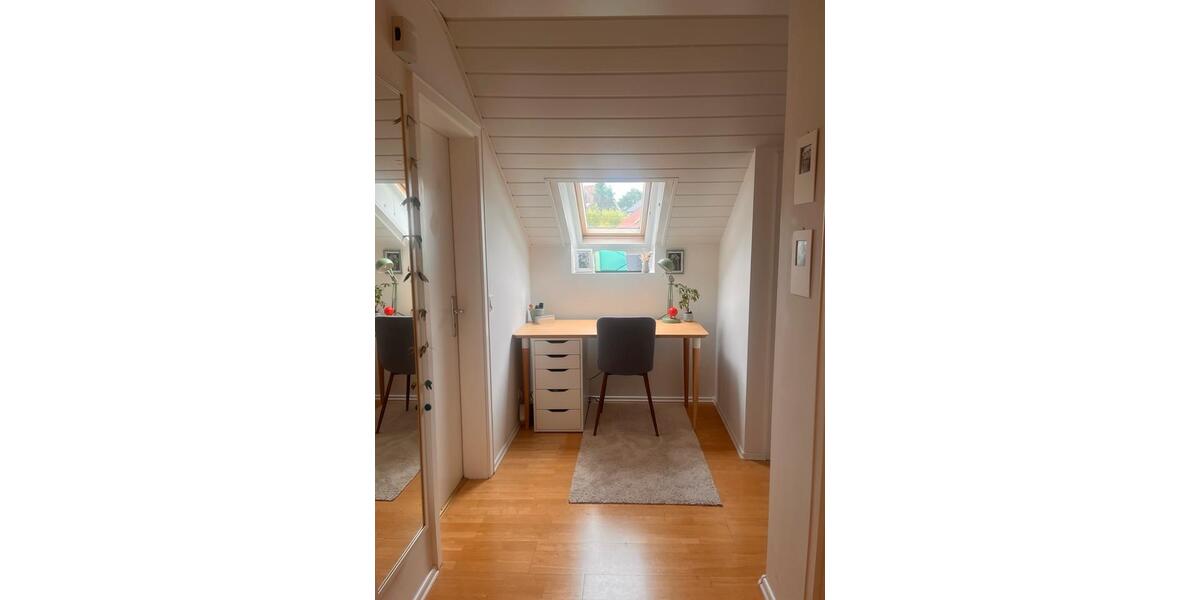 Dachgeschoßwohnung Bruchköbel - 3 Zimmer, 60 m&sup2;, 990&euro; | Angebot:26506870
