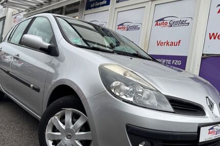 Renault Clio 148.000 km 2.899 € Frankfurt am Main 60388