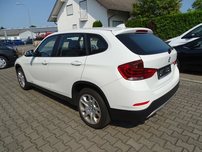 BMW X1 1.8l i sDrive, Steptronic, Sitzheizung, PDC hin 154.921 km 8.690 € Rodgau 63110