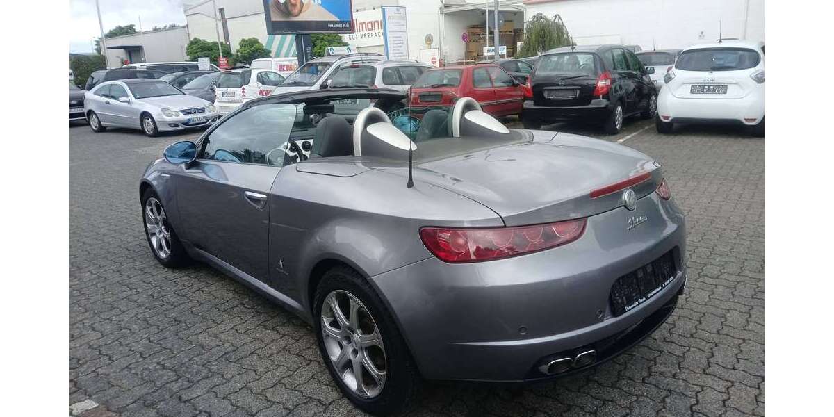 Alfa Romeo Spider 98.000 km 11.999 &euro; Mühlheim 63165