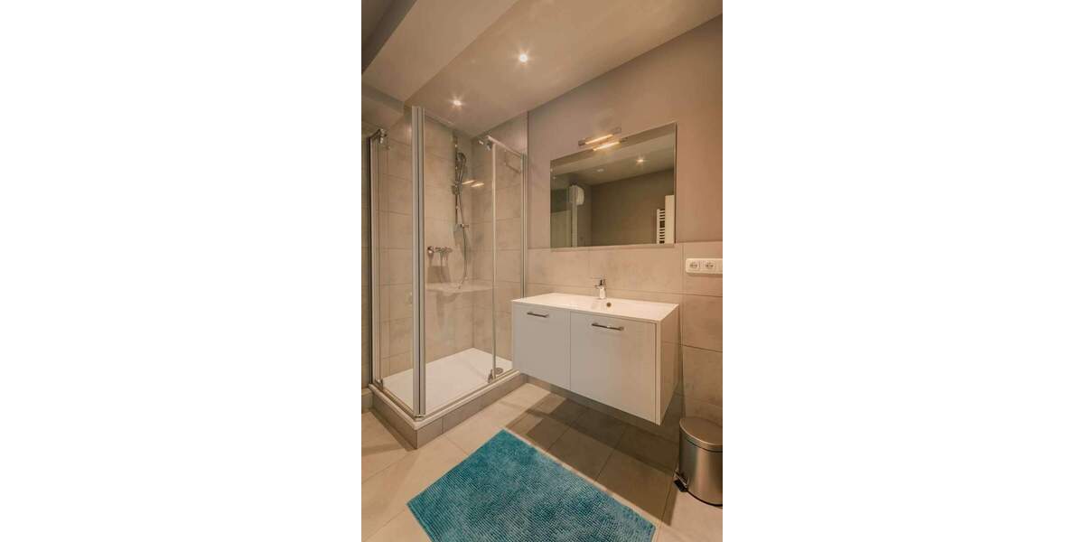 Etagenwohnung Frankfurt am Main Bahnhofsviertel - 2 Zimmer, 55 m&sup2;, 1.695&euro; | Angebot:25726227