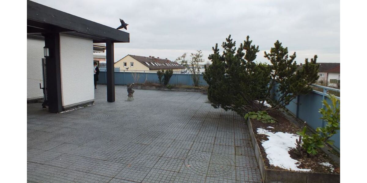 Penthouse mitten in Nauheim mit ca. 135m² Wohnfläche und 185m² Terrasse inkl. Garage - Einfamilienhaus Nauheim | Angebot:24610051