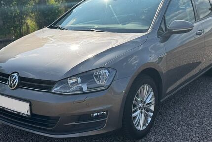 VW Golf 286.900 km 4.099 &euro; Dreieich 63303
