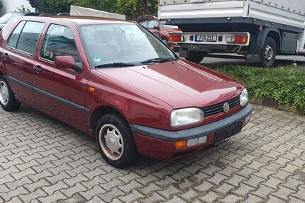 VW Golf 150.000 km 3.650 € Kronberg 61476