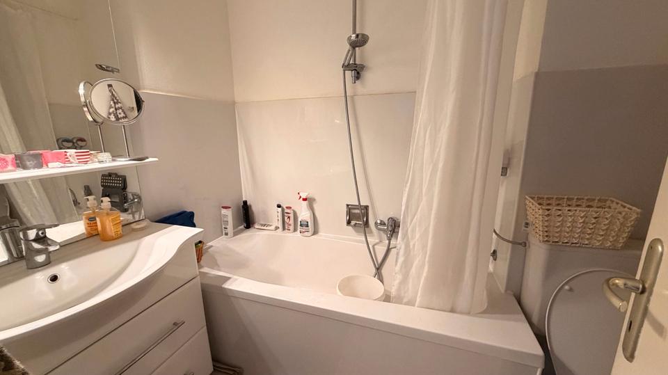 Etagenwohnung Maintal - 2 Zimmer, 62 m&sup2;, 700&euro; | Angebot:26705446