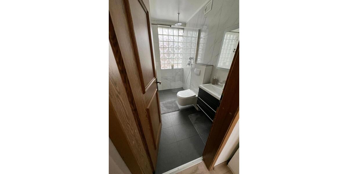 Einfamilienhaus Rüsselsheim am Main - 5 Zimmer, 160 m&sup2;, 2.400&euro; | Angebot:25964511