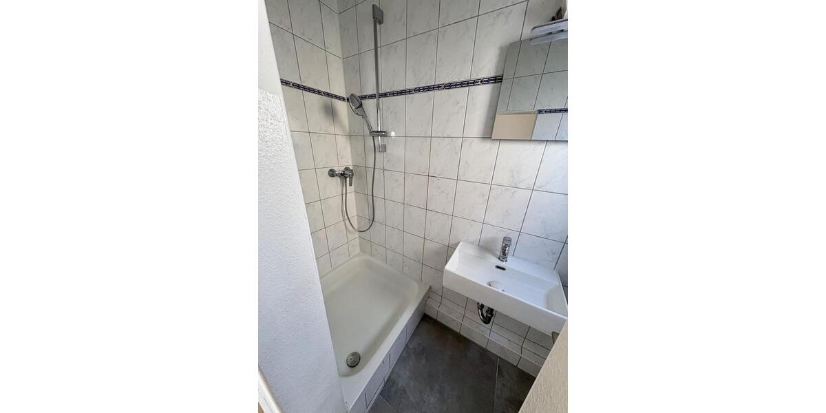 Etagenwohnung Frankfurt am Main Bornheim - 2 Zimmer, 73 m&sup2;, 1.420&euro; | Angebot:26058615