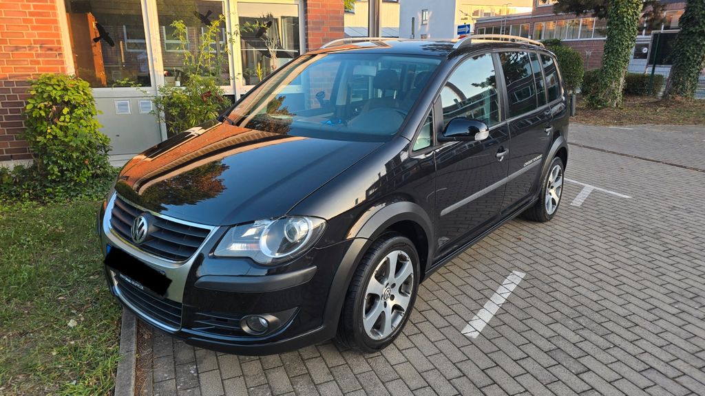 VW Touran 216.000 km 6.500 &euro; Dietzenbach 63128