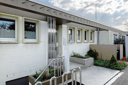 Architektenbungalow + Einliegerwohnung + separate Büroeinheit in Feldrandlage von DA-Arheilgen - Haus Darmstadt-Arheilgen Darmstadt/Vororte | Angebot:26440066