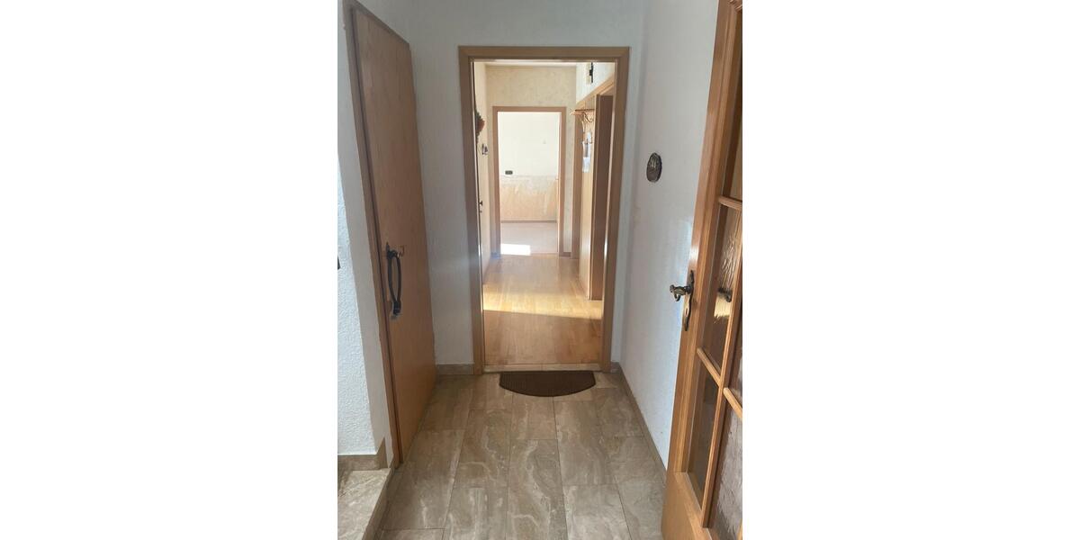 Doppelhaushälfte Frankfurt am Main Bonames - 8 Zimmer, 170 m&sup2;, 610.000&euro; | Angebot:26050197