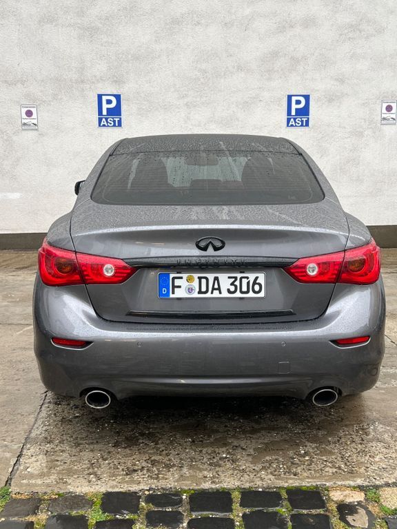 INFINITI Q50 185.000 km 12.999 € Frankfurt 60314