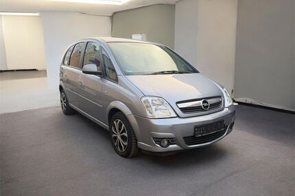 Opel Meriva 95.000 km 3.650 &euro; FRANKFURT 65933