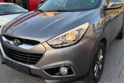 Hyundai ix35 118.862 km 9.600 &euro; FRANKFURT AM MAIN 60488
