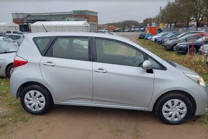 Toyota Verso-S 51.900 km 7.800 &euro; Frankfurt/Main 65933