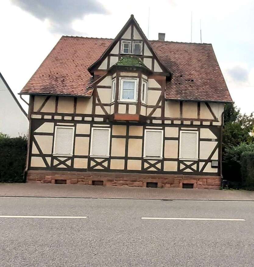 Haus zum Kaufen in Büdingen 249.000 € 158 m²