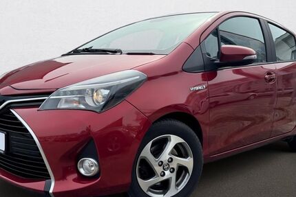 Toyota Yaris 97.037 km 10.699 &euro; Frankfurt am Main 60386