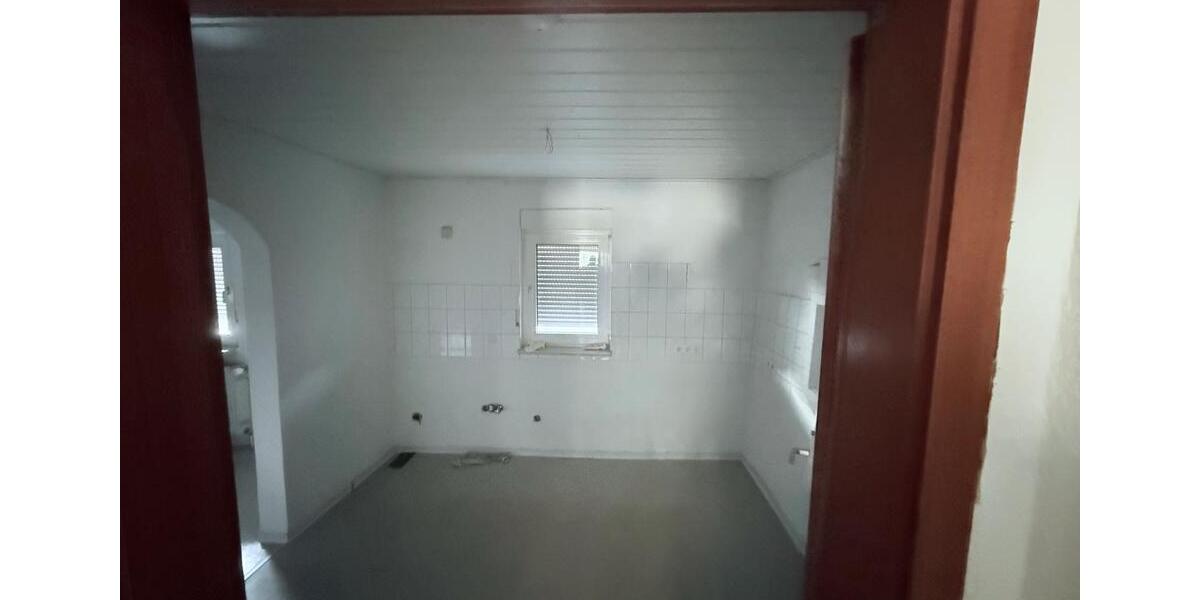 6-Zimmer Zweifamilienhaus nur 150 m zum Main – familienfreundlich 6 zimmer