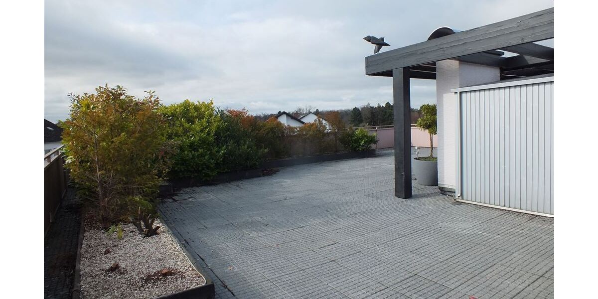 Penthouse mitten in Nauheim mit ca. 135m² Wohnfläche und 185m² Terrasse und Garage - Einfamilienhaus Nauheim | Angebot:27330195