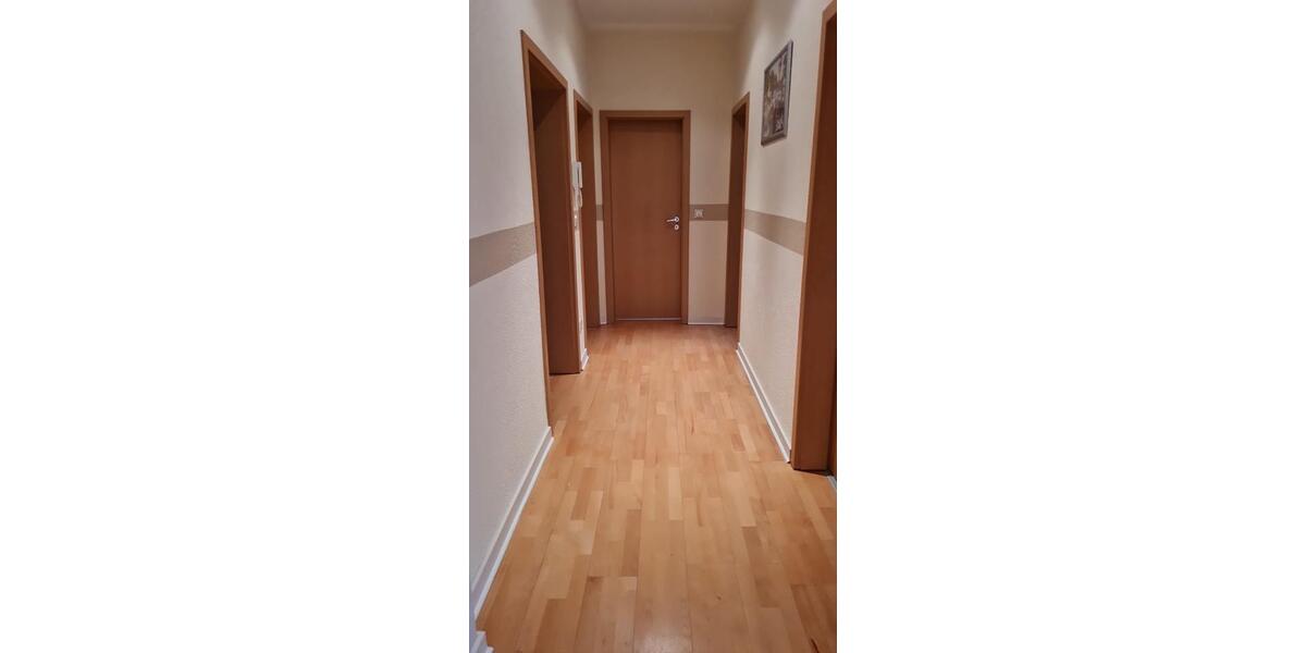 Dachgeschoßwohnung Altenstadt - 5 Zimmer, 195 m&sup2;, 1.900&euro; | Angebot:26221981