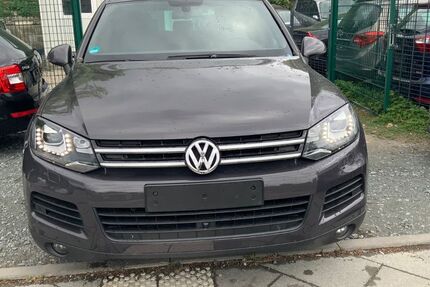 VW Touareg 276.936 km 8.250 &euro; Frankfurt am Main 60486