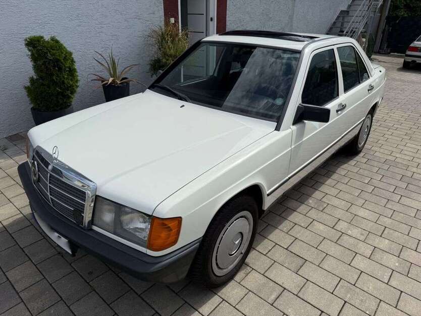 Mercedes-Benz 190 165.000 km 7.450 € Hofheim 65719