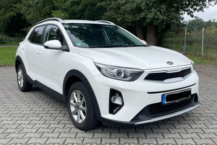 Kia Stonic 87.500 km 12.990 &euro; Langen 63225