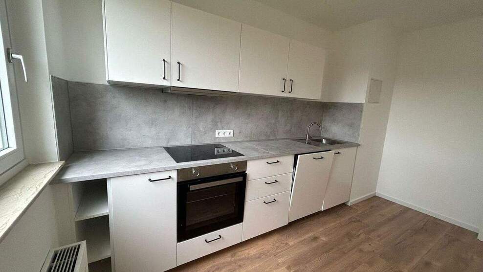 Stilvoll kernsaniert! 3-Zimmer-Wohntraum mit Balkon 3 zimmer