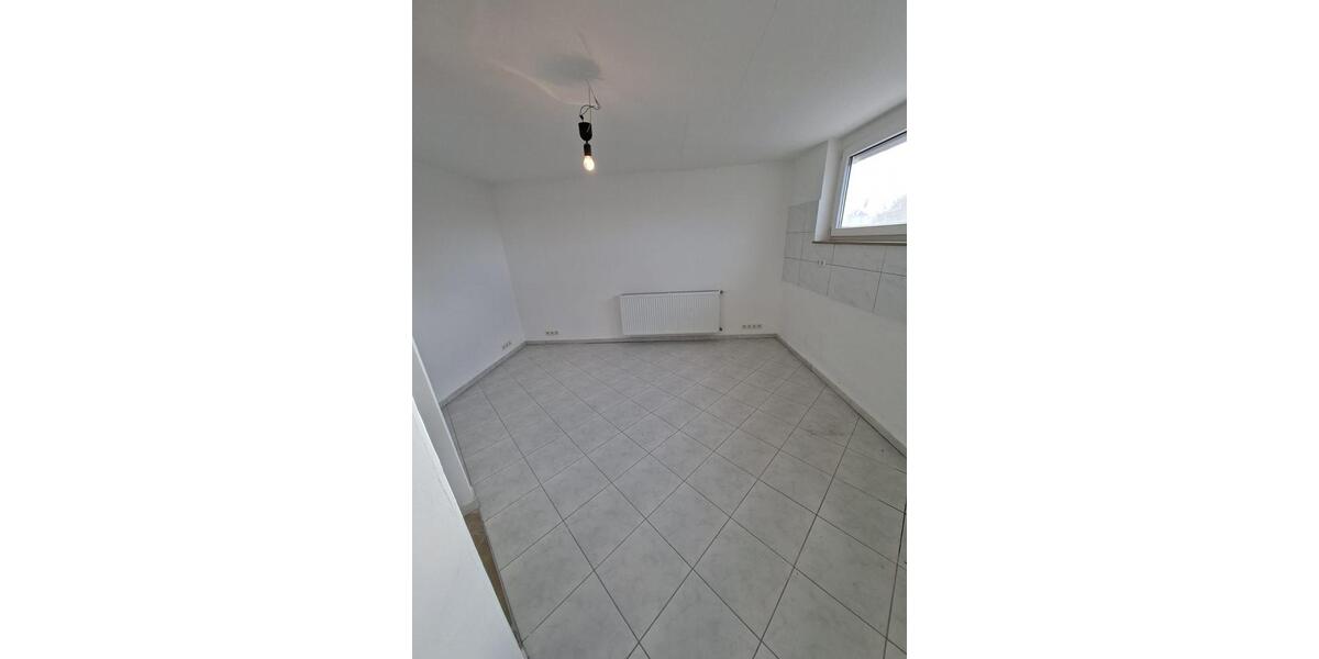 Schöne 4-Zimmer-Dachgeschosswohnung in Klein-Auheim 4 zimmer