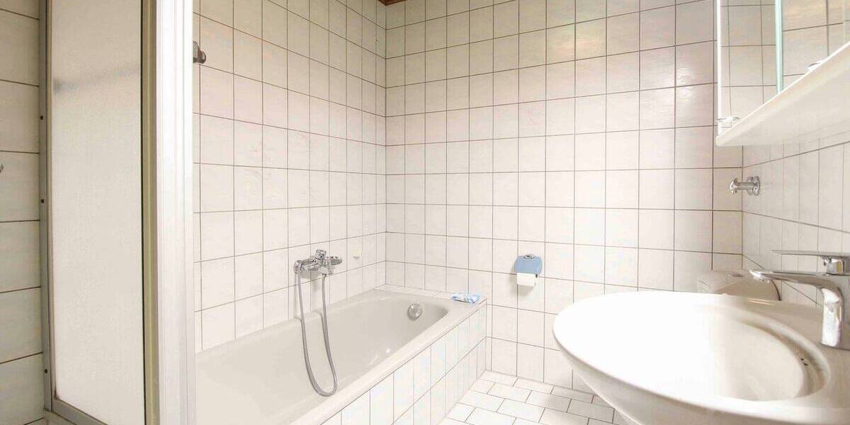 Etagenwohnung Frankfurt am Main Seckbach - 2 Zimmer, 82 m&sup2;, 329.000&euro; | Angebot:26673388