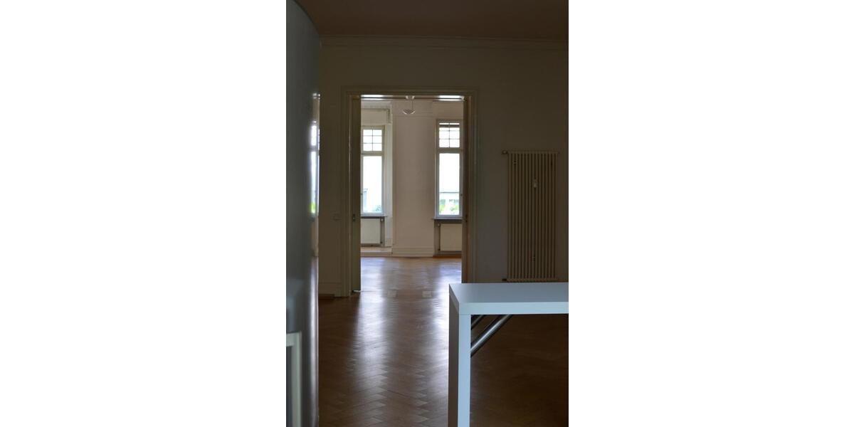 Hochparterre Frankfurt am Main Bockenheim - 3 Zimmer, 97 m&sup2;, 2.250&euro; | Angebot:26267023
